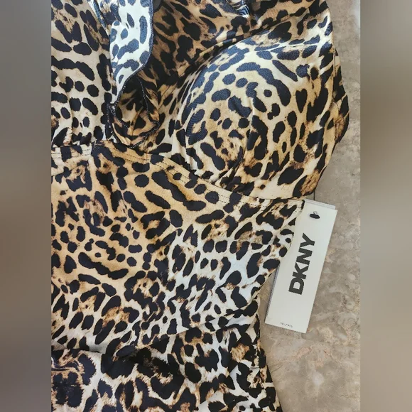 S M L XL DKNY Swim One Piece Ruffle V Neck Swimsuit Leopard - Picture 9 of 11